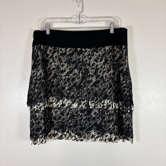 Ann Taylor Lace Overlay Skirt Size 12 Black Cream Pleated Lined Elegant - Picture 2 of 11